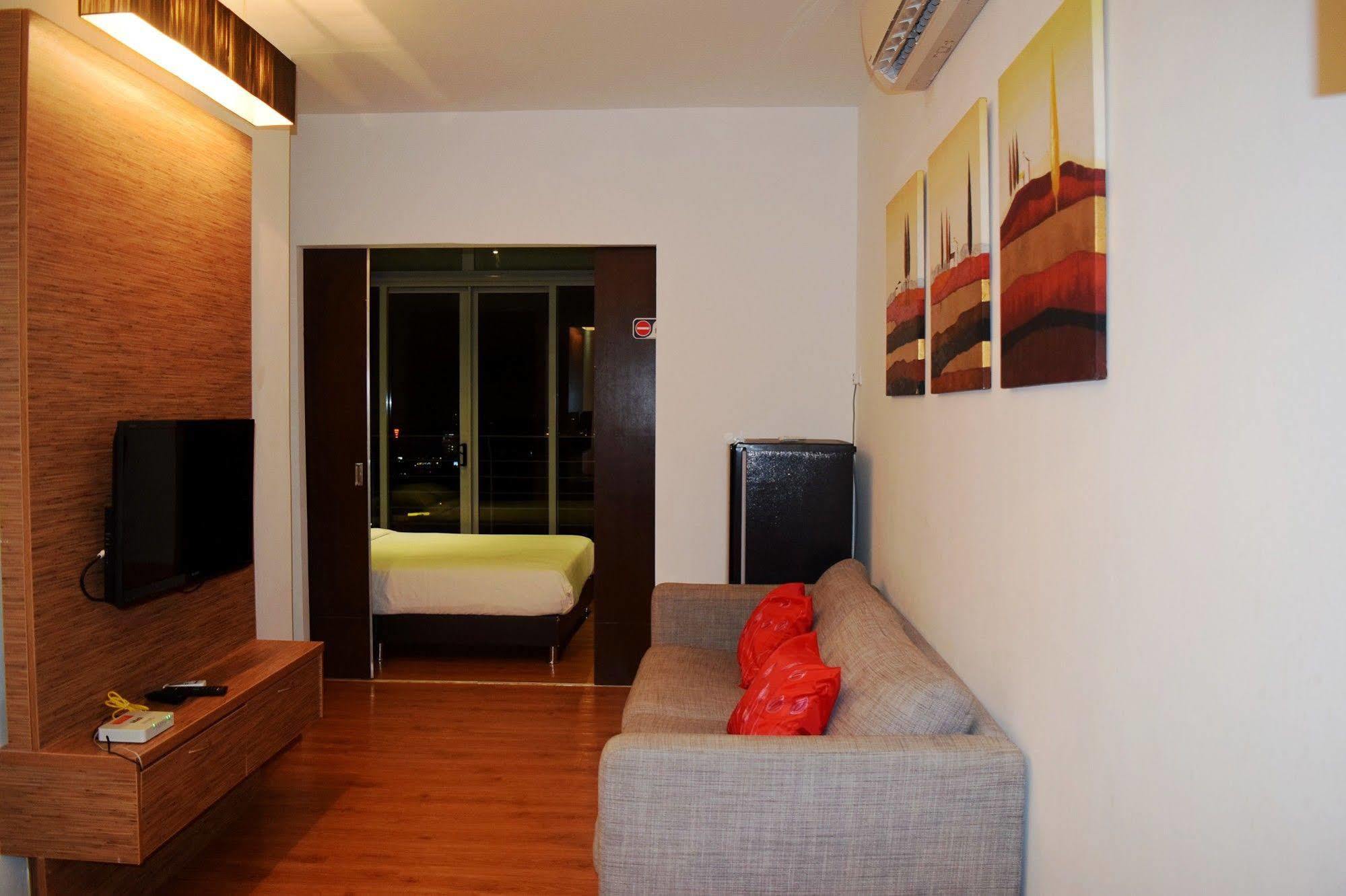 Taragon Residences Aparthotel