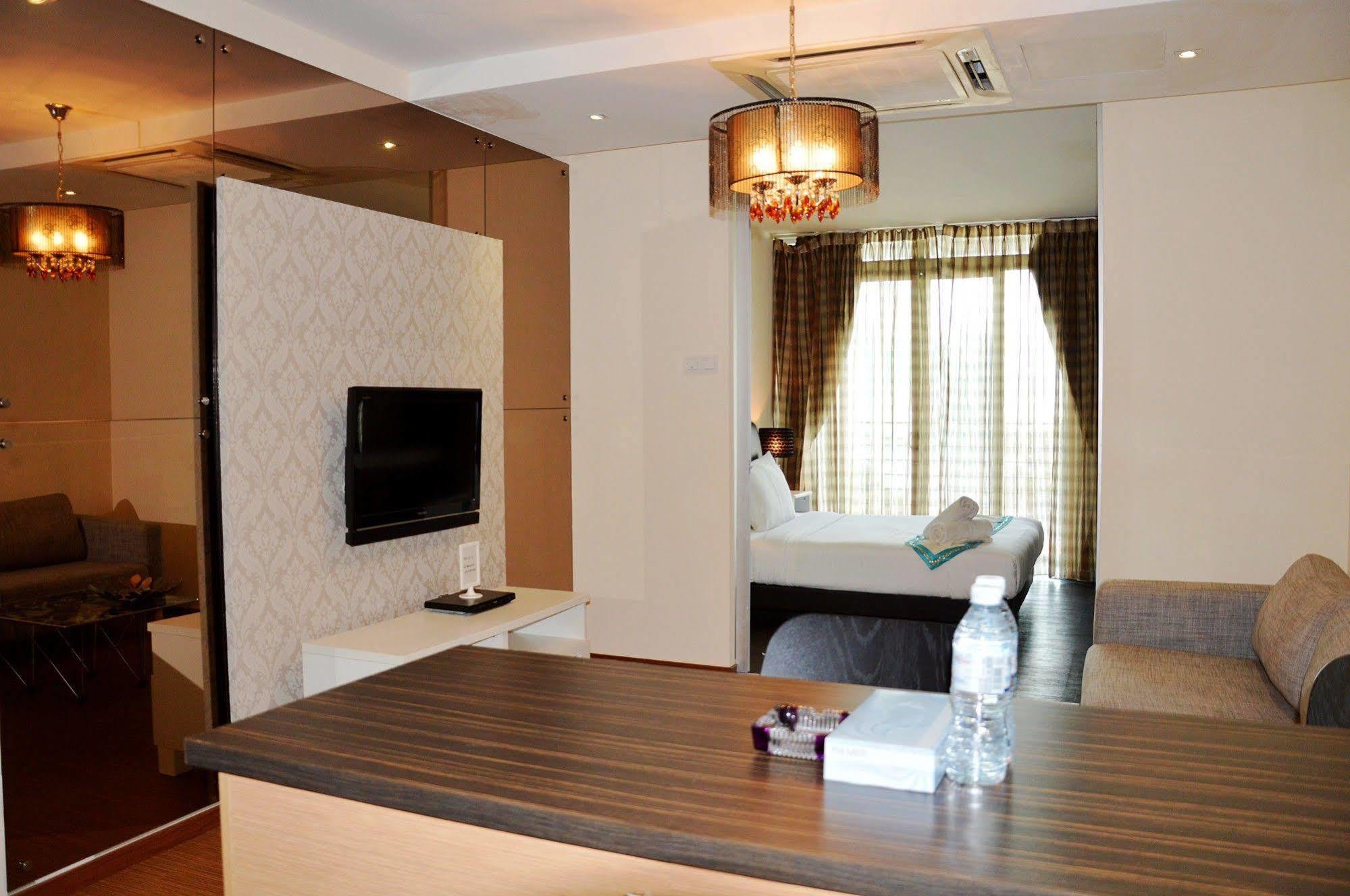 Taragon Residences Aparthotel