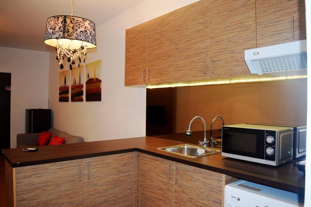 Aparthotel Taragon Residences