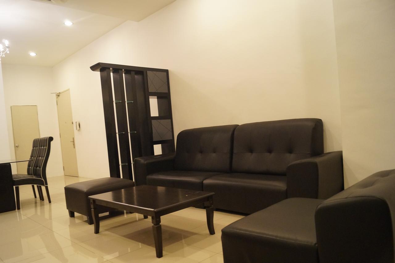 Aparthotel Taragon Residences 3*